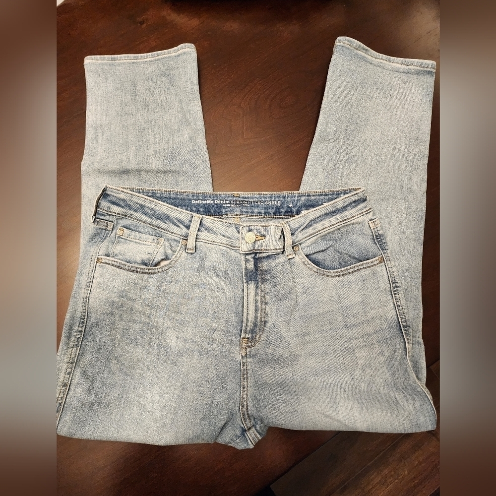 Chico’s DefineMe Denim Distressed Straight Leg Ankle Jeans Sz 12